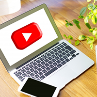 ヨガを手軽に始められる無料の動画の魅力とは
